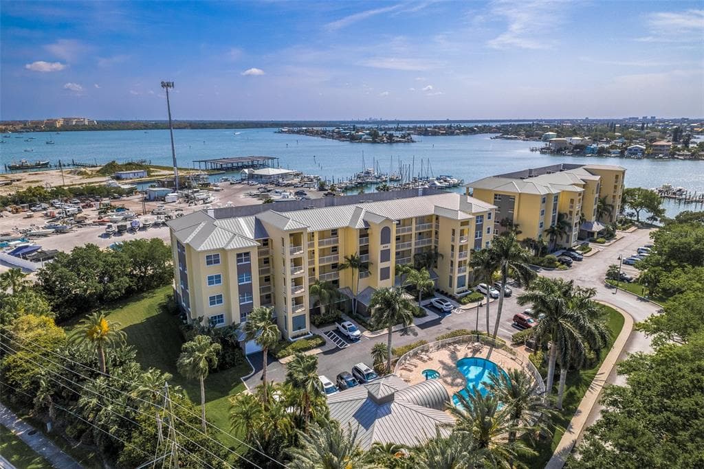 423 150TH AVENUE UNIT 1201 MADEIRA BEACH, FL 33708