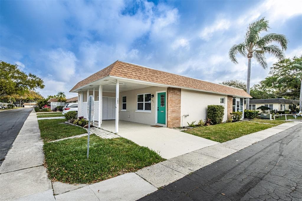101 SKY LOCH DRIVE W DUNEDIN, FL 34698