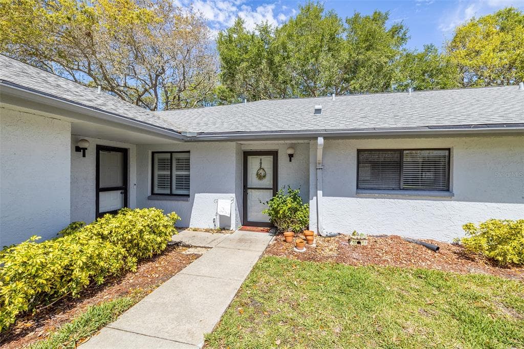 2709 COUNTRYSIDE BOULEVARD UNIT 107