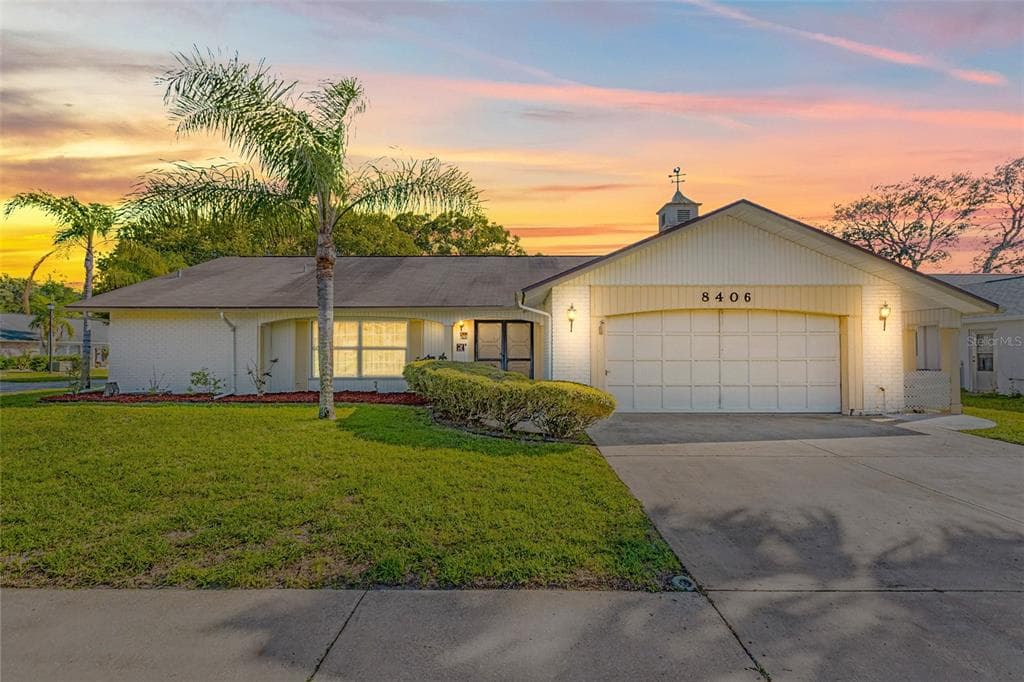 8406 ROXBORO DRIVE HUDSON, FL 34667