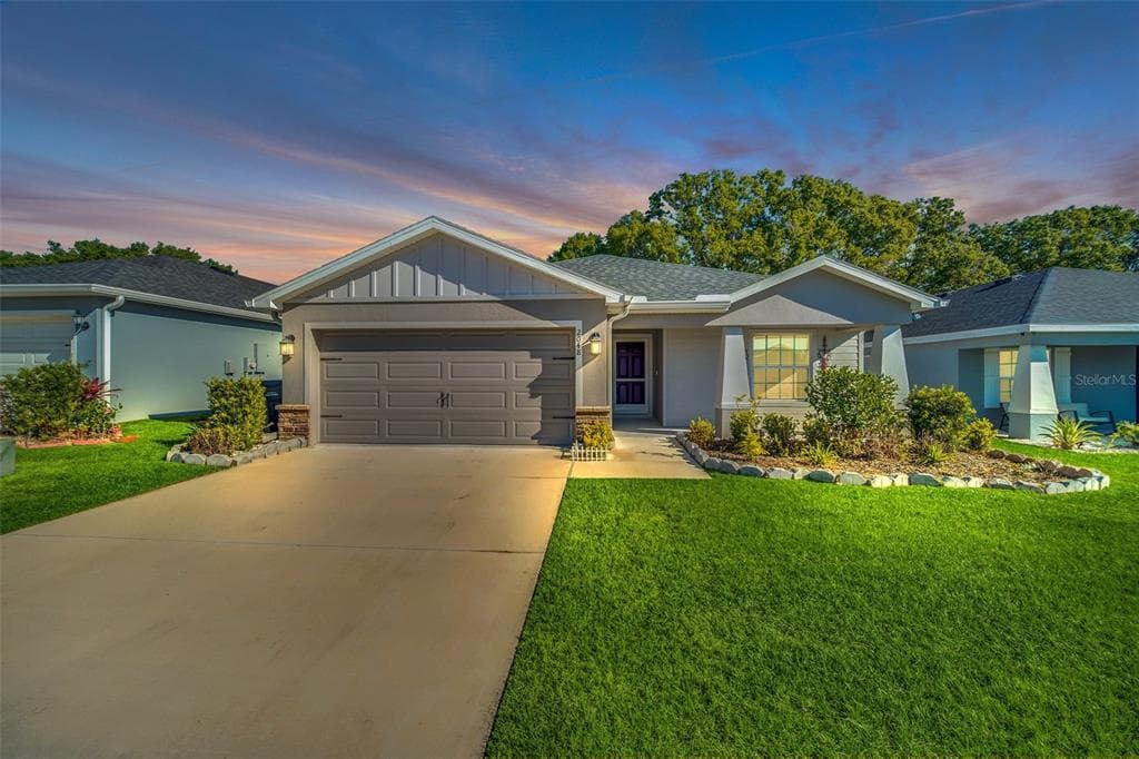 2048 HARVEST LANDING CIRCLE LAKELAND, FL 33810