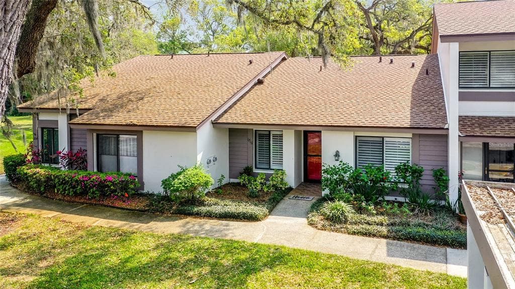 1716 CYPRESS TRACE DRIVE SAFETY HARBOR, FL 34695