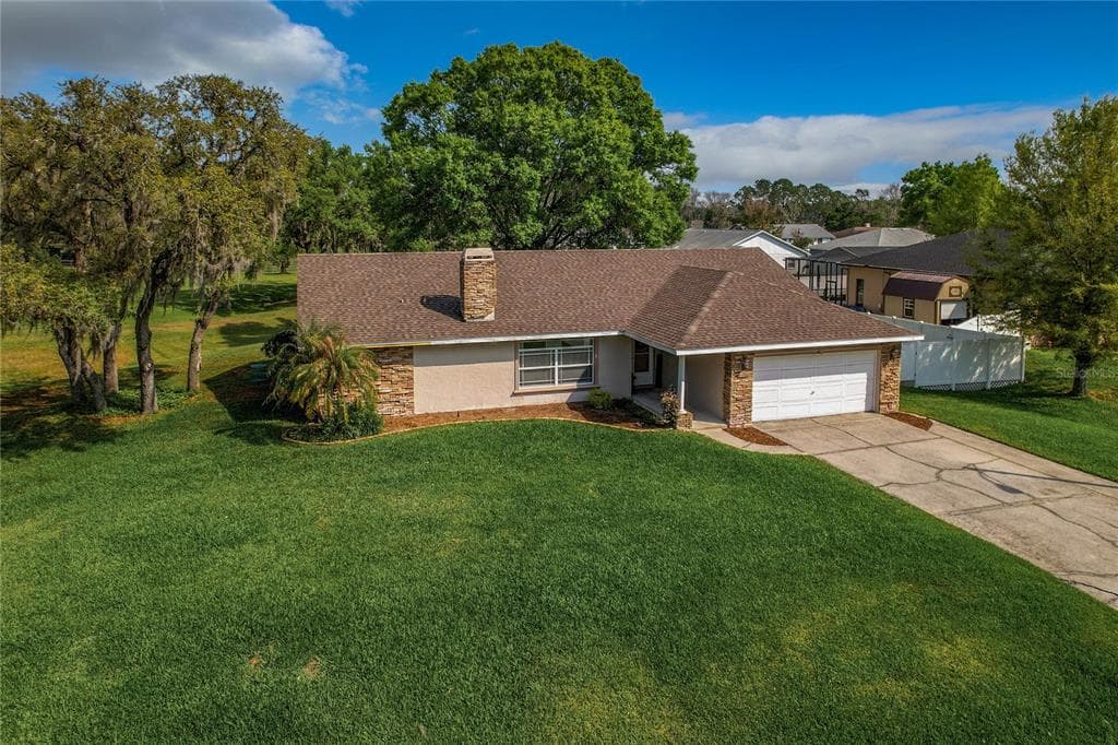 235 VERANDA DRIVE LAKELAND, FL 33809