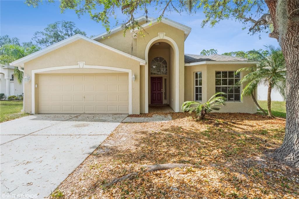 6333 OPEN PASTURE COURT WESLEY CHAPEL, FL 33545