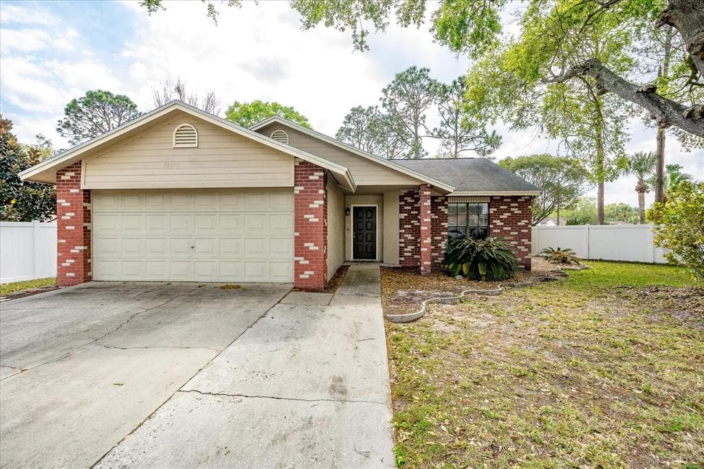 21516 CURLEW COURT LUTZ, FL 33549