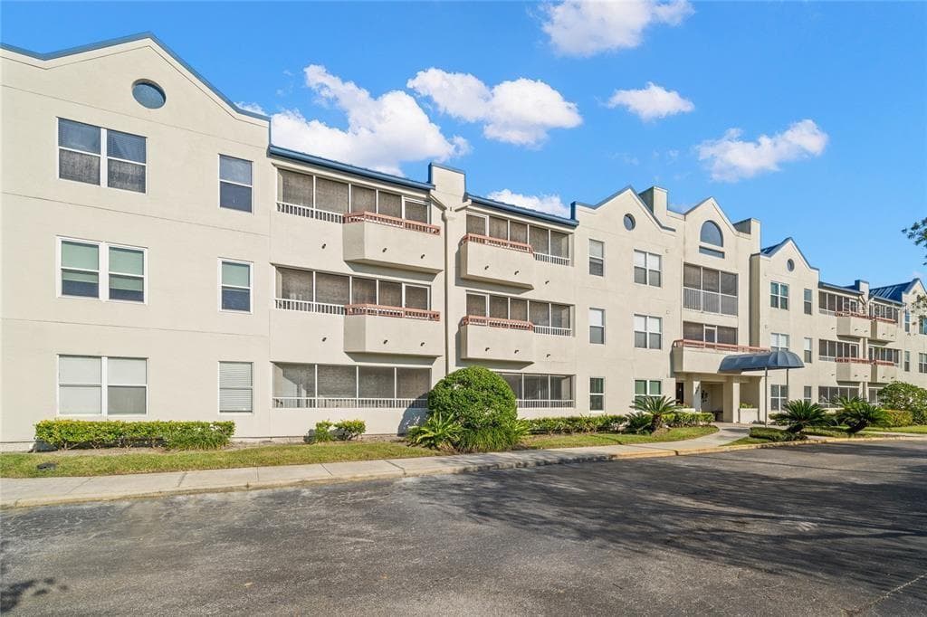 2323 FEATHER SOUND DRIVE UNIT 106 CLEARWATER, FL 33762