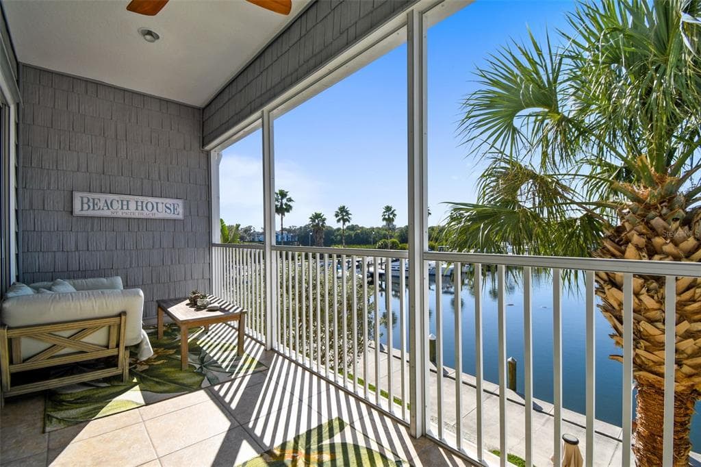6119 ANCHORAGE WAY S ST PETERSBURG, FL 33712