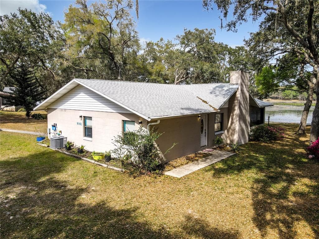 9061 SE 180TH AVENUE OCKLAWAHA, FL 32179