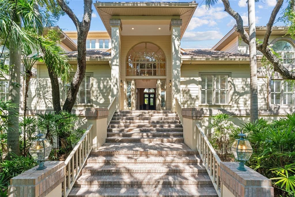 2007 BAYVIEW DRIVE TIERRA VERDE, FL 33715