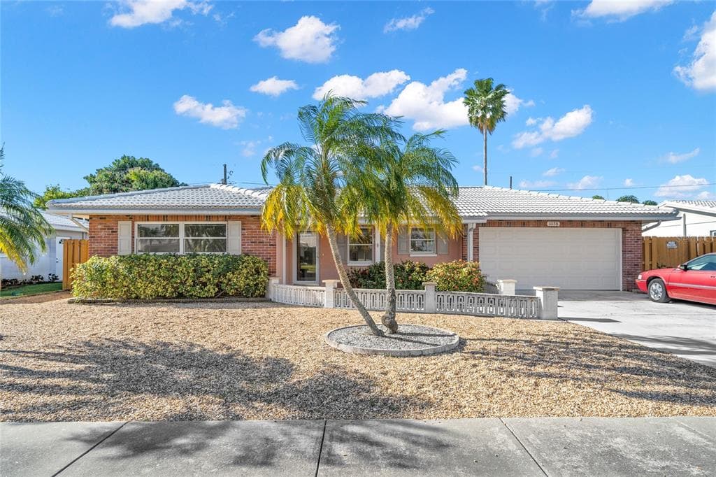 11138 60TH AVENUE SEMINOLE, FL 33772
