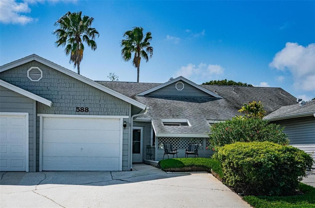 588 DAVENTRY SQUARE PALM HARBOR, FL 34683