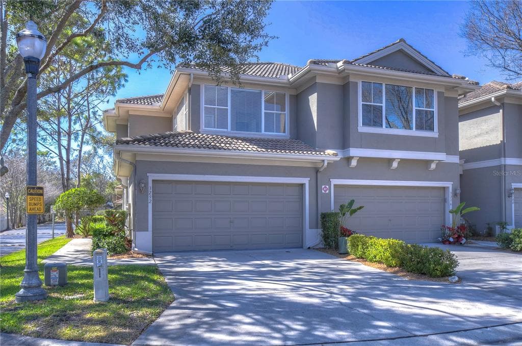 3292 COVERED BRIDGE DRIVE E DUNEDIN, FL 34698