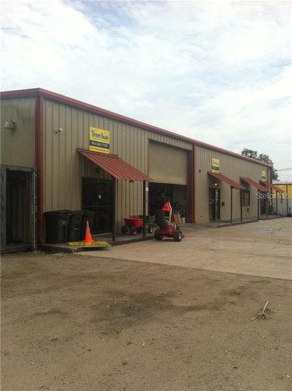 902 W DR MARTIN LUTHER KING JR BOULEVARD PLANT CITY, FL 33563