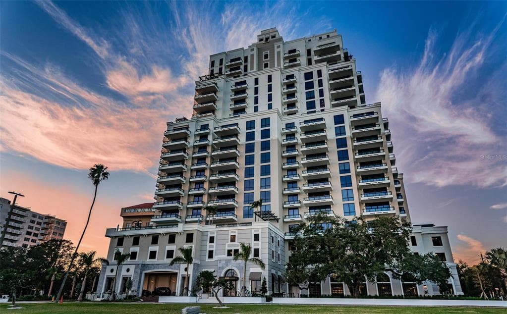 2103 BAYSHORE BOULEVARD UNIT 1805