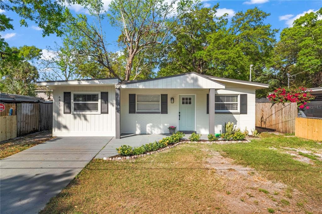 6815 S WALL STREET TAMPA, FL 33616