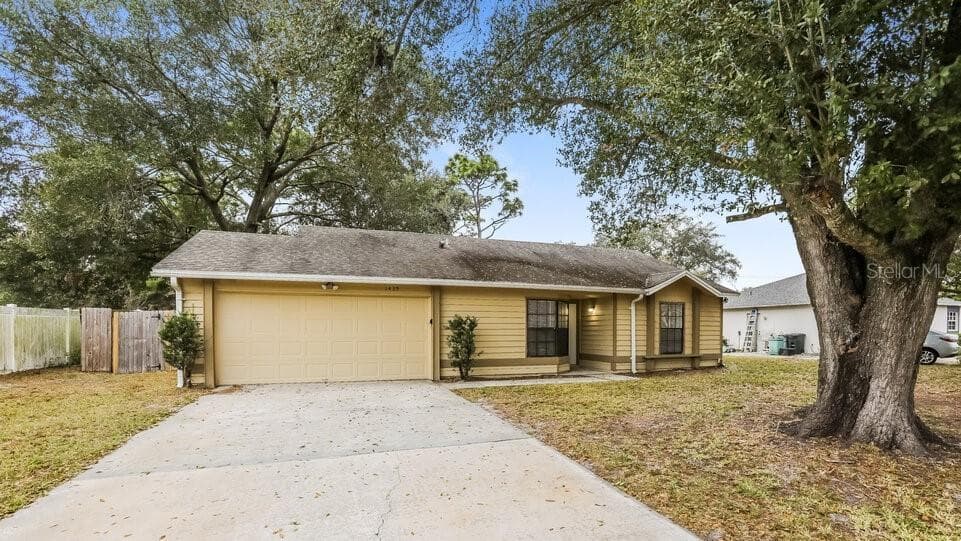 1439 LODGE TERRACE DELTONA, FL 32738