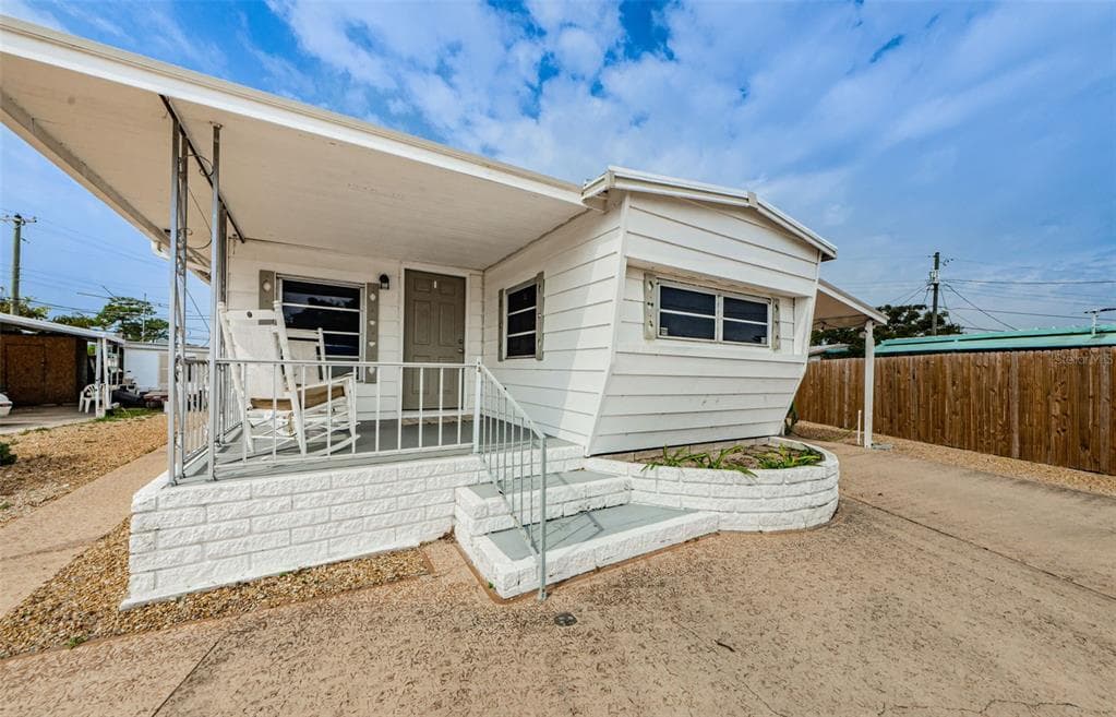 1803 KEPNER DRIVE HOLIDAY, FL 34691