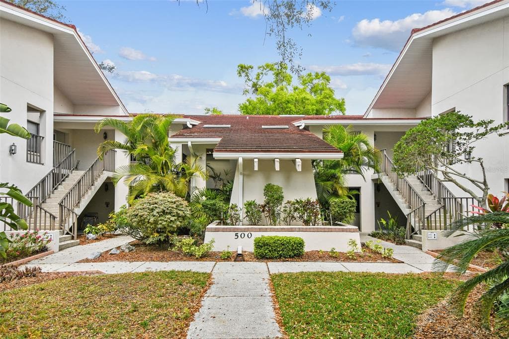300 S FLORIDA AVENUE UNIT 500E TARPON SPRINGS, FL 34689