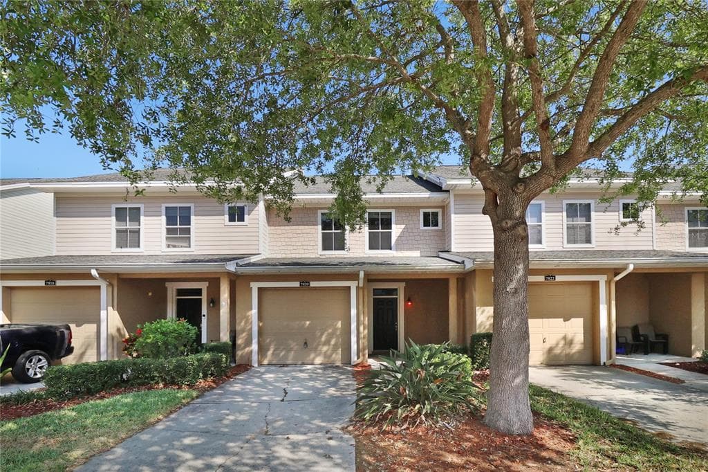 7820 BALLY MONEY ROAD TAMPA, FL 33610
