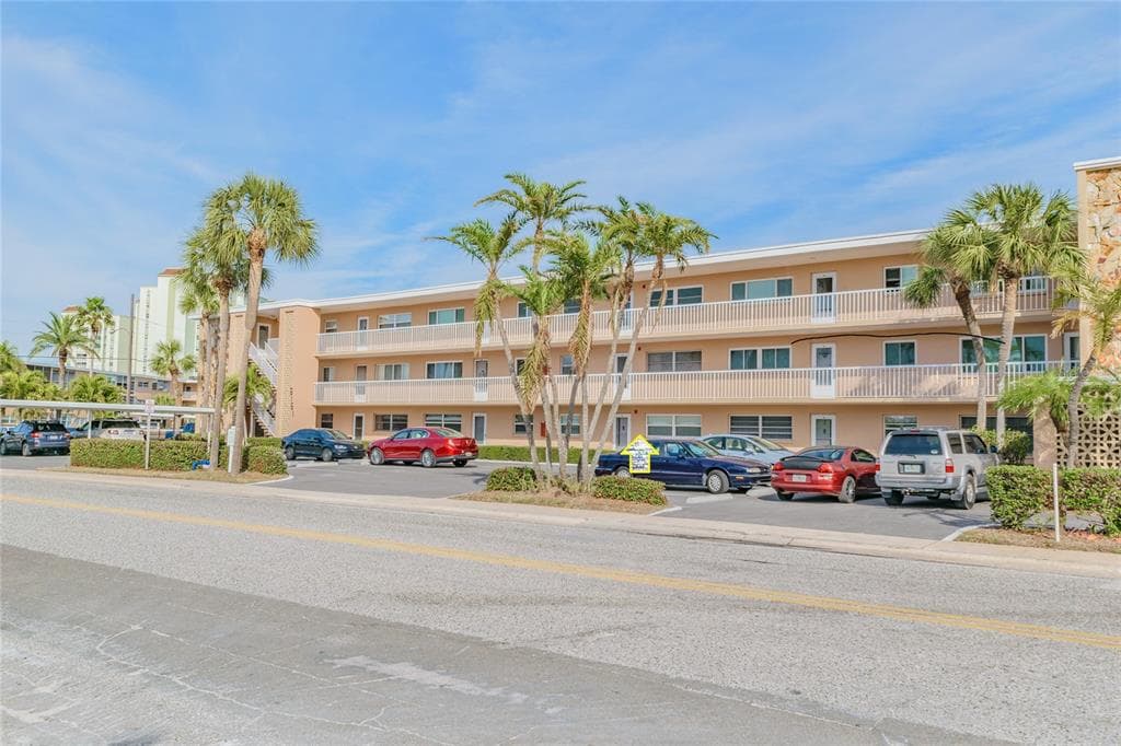 6161 GULF WINDS DRIVE UNIT 150 ST PETE BEACH, FL 33706