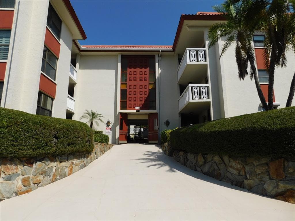 2612 PEARCE DRIVE UNIT 308 CLEARWATER, FL 33764