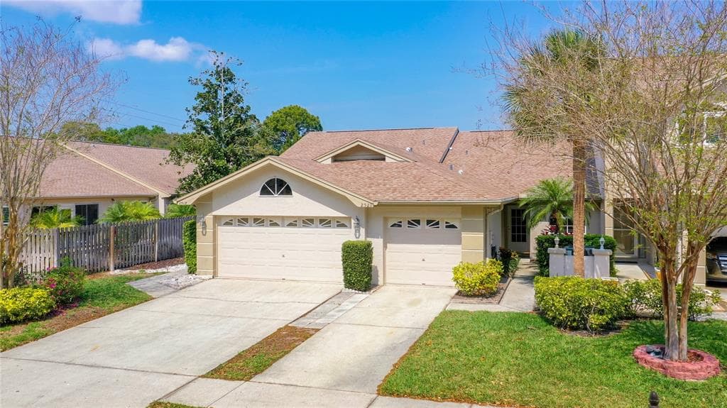 2520 WEST BROOK LANE CLEARWATER, FL 33761