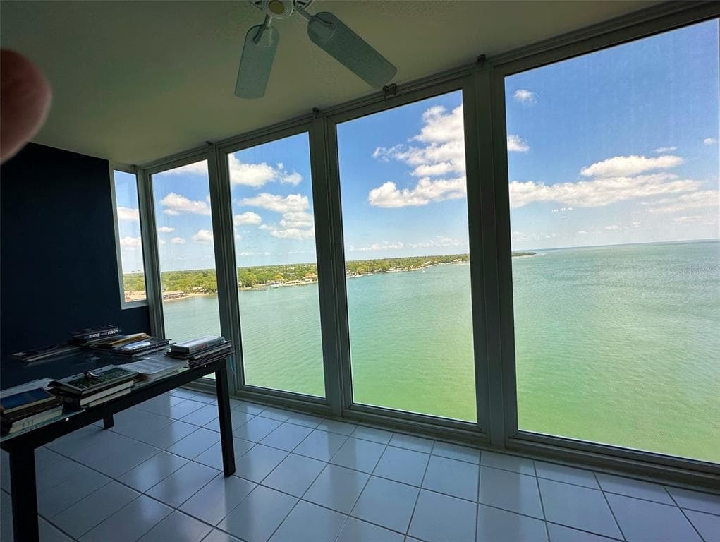 7200 SUNSHINE SKYWAY LANE S UNIT 14G ST PETERSBURG, FL 33711