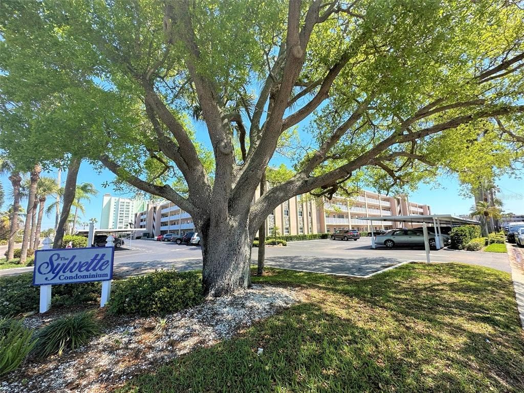 6363 GULF WINDS DRIVE UNIT 428 ST PETE BEACH, FL 33706
