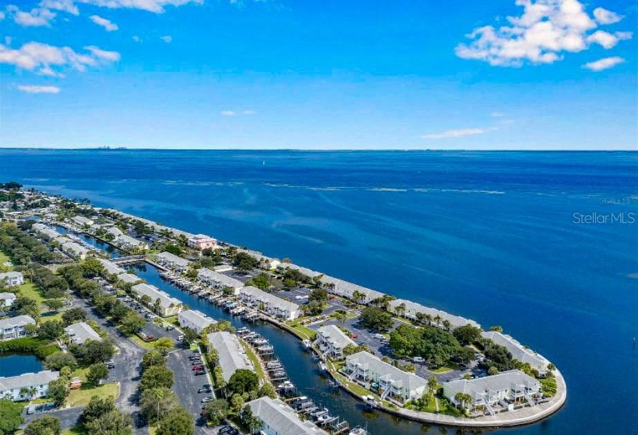5245 COQUINA KEY DRIVE SE UNIT C Furnished ST PETERSBURG, FL 33705