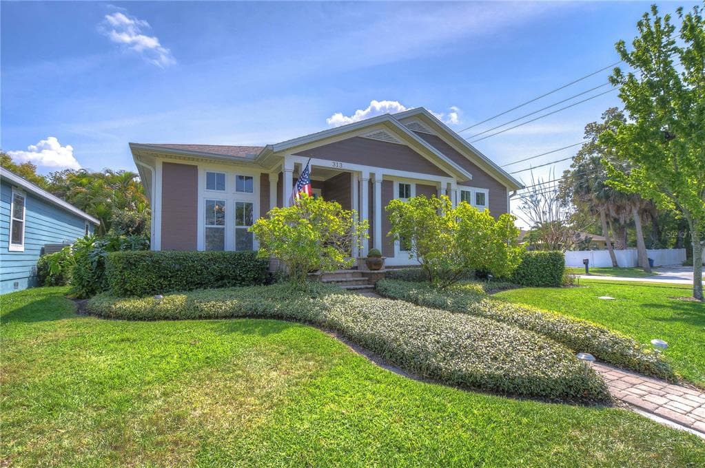 313 FAIRFIELD STREET OLDSMAR, FL 34677