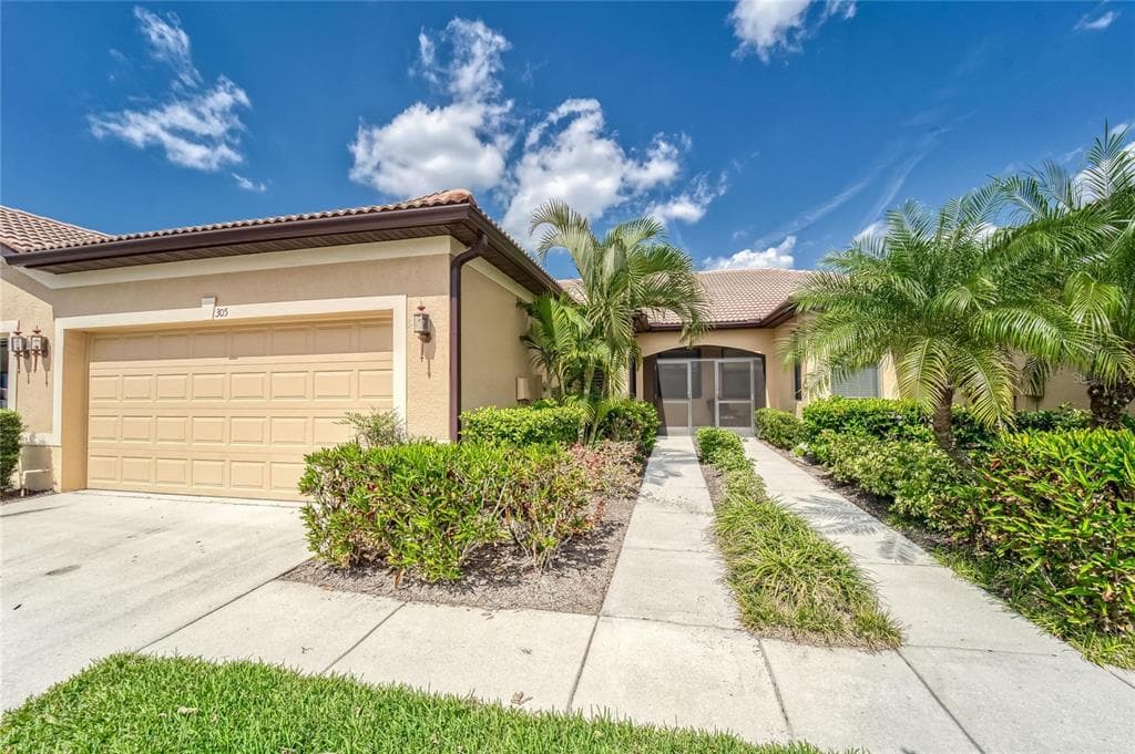 305 SENECA FALLS DRIVE APOLLO BEACH, FL 33572