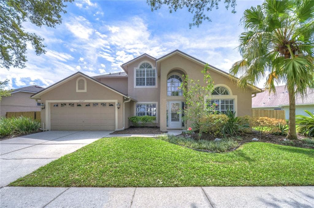 16527 LAKE HEATHER DRIVE TAMPA, FL 33618