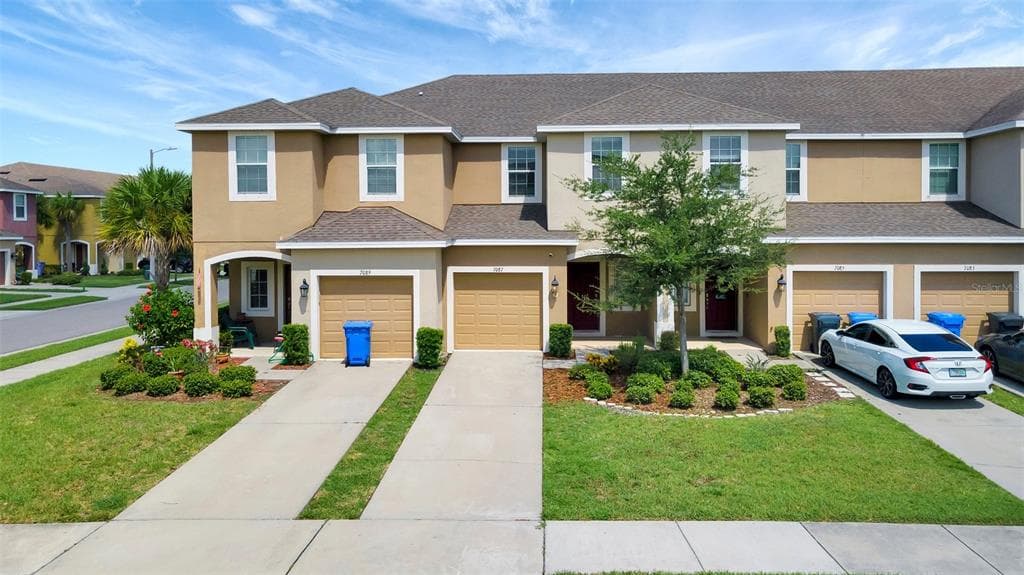 7087 TOWNE LAKE ROAD RIVERVIEW, FL 33578