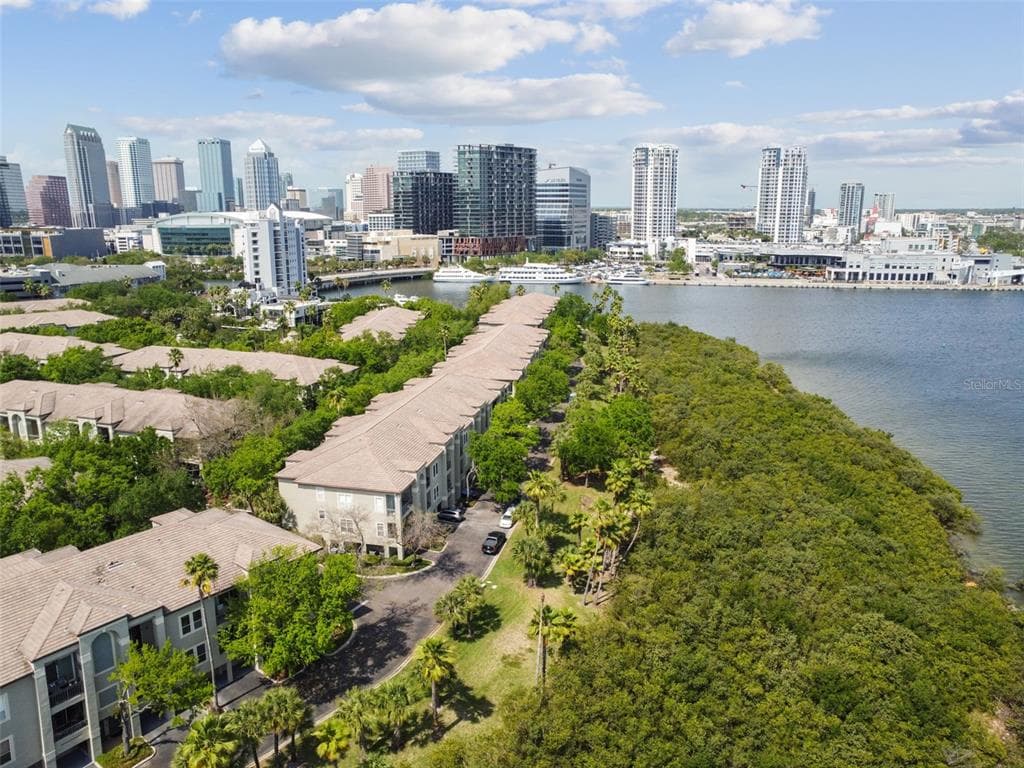 751 CRUISE VIEW DRIVE UNIT 751 TAMPA, FL 33602