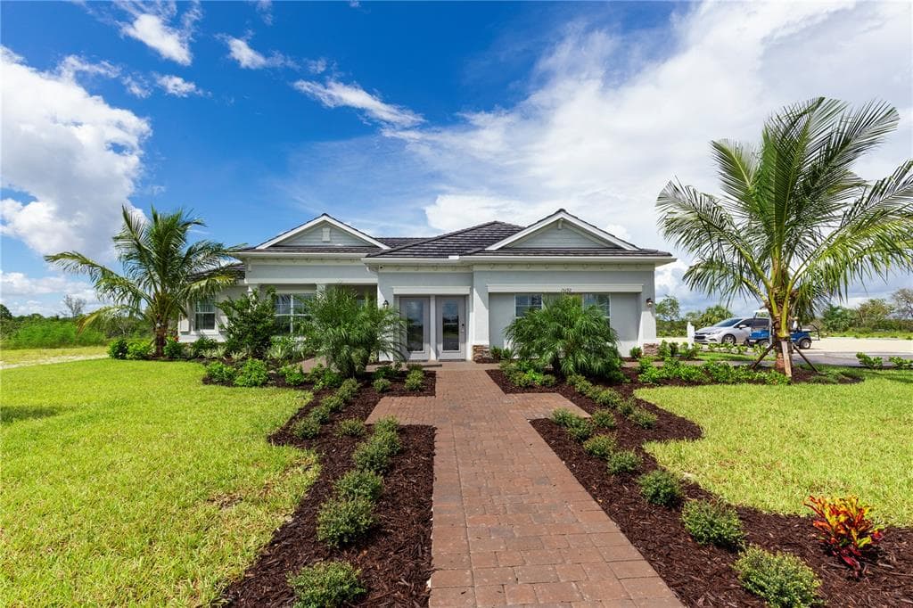 14102 SOUTH BEND AVENUE PORT CHARLOTTE, FL 33981