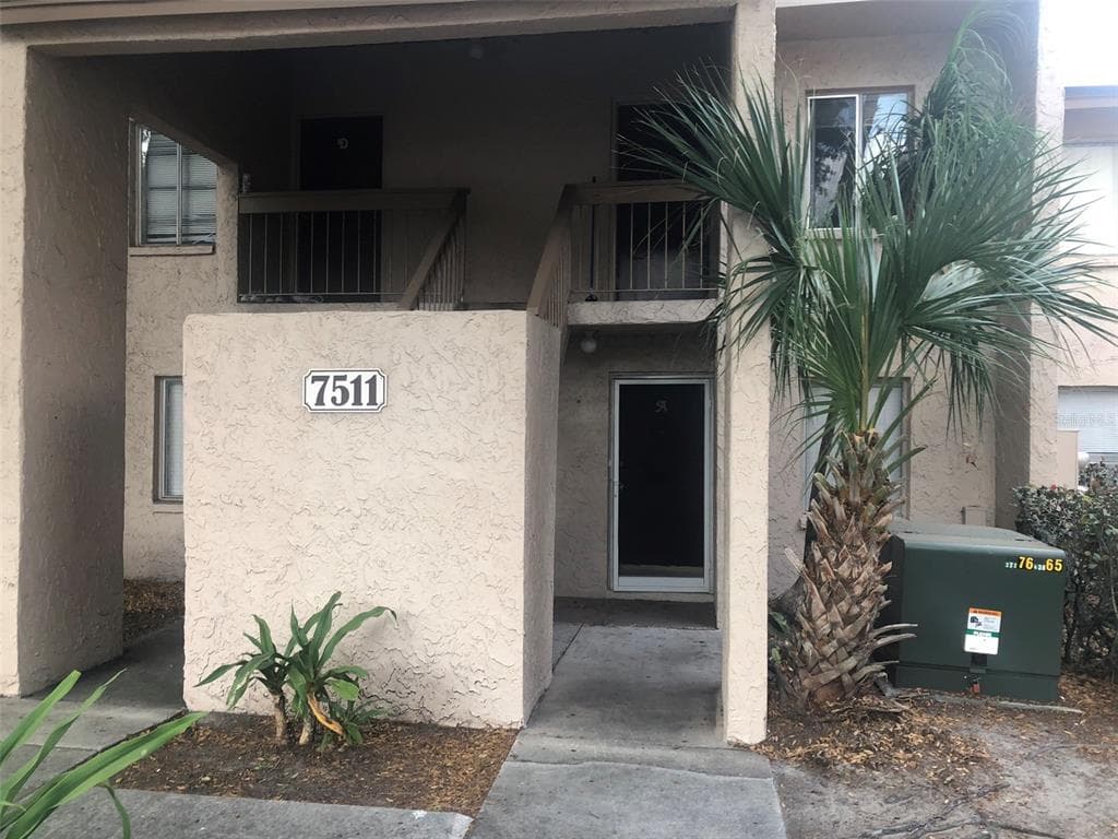 7511 PRESLEY PLACE UNIT 97 TAMPA, FL 33617