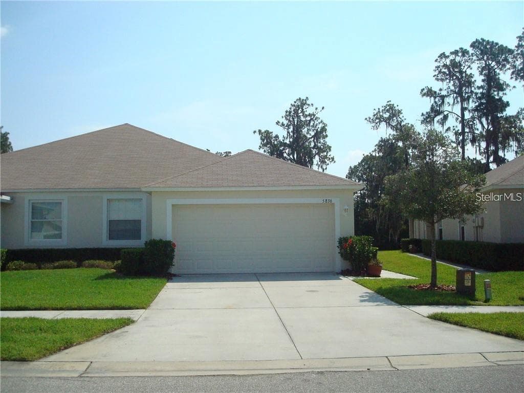 5836 AUTUMN SHIRE DRIVE ZEPHYRHILLS, FL 33541