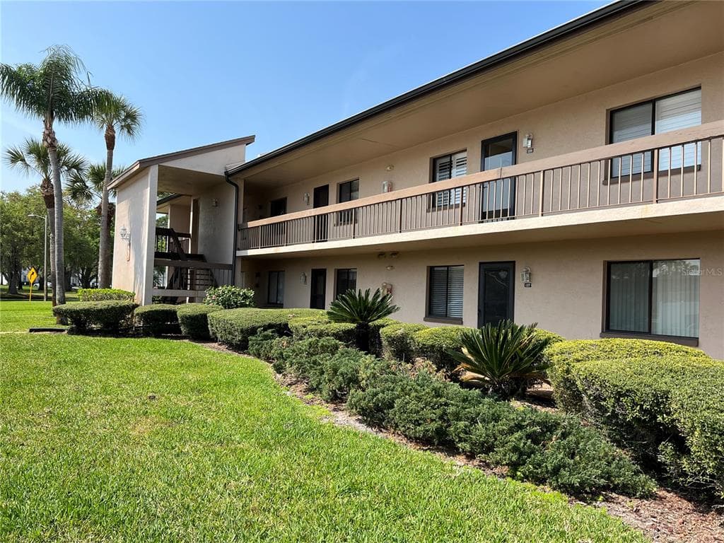127 CAMILLE COURT OLDSMAR, FL 34677