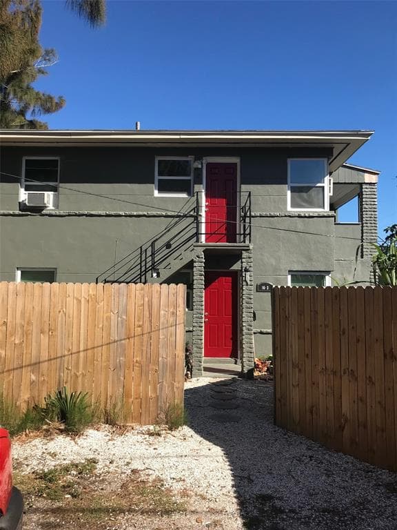 16 N HIGHLAND AVENUE UNIT 2 CLEARWATER, FL 33755