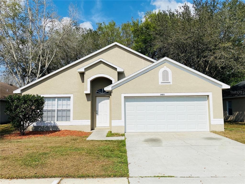 1421 LAKE SHORE RANCH DRIVE SEFFNER, FL 33584
