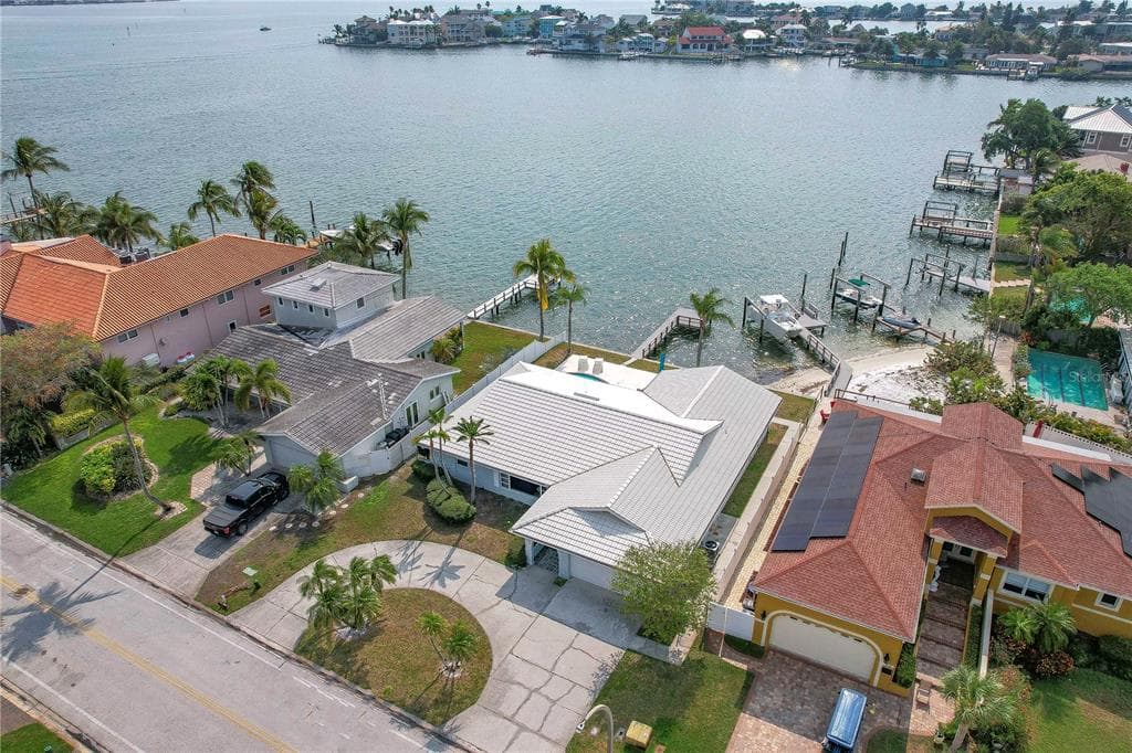 720 64TH AVENUE ST PETE BEACH, FL 33706