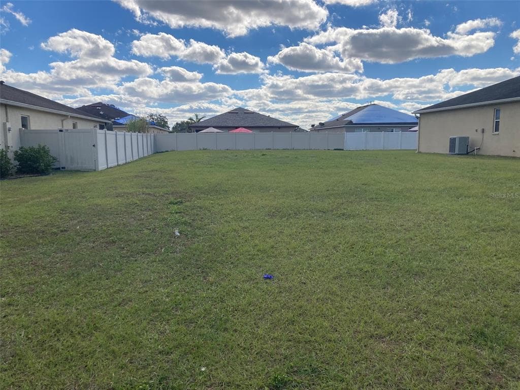 5052 BRENTON MANOR AVENUE WINTER HAVEN, FL 33881