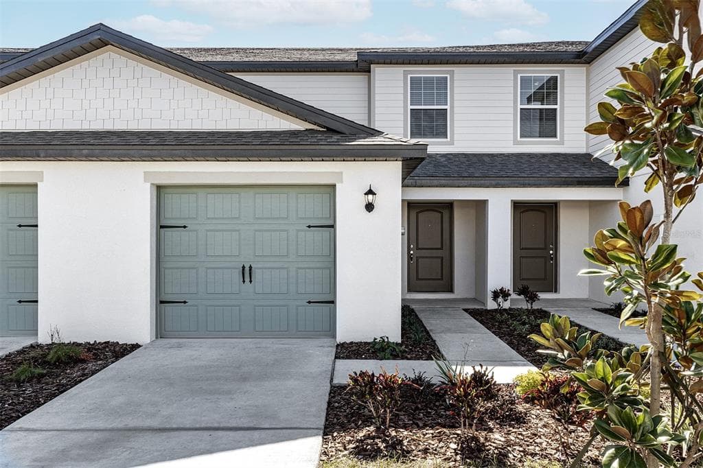 1695 WYNFORD CIRCLE TAVARES, FL 32778