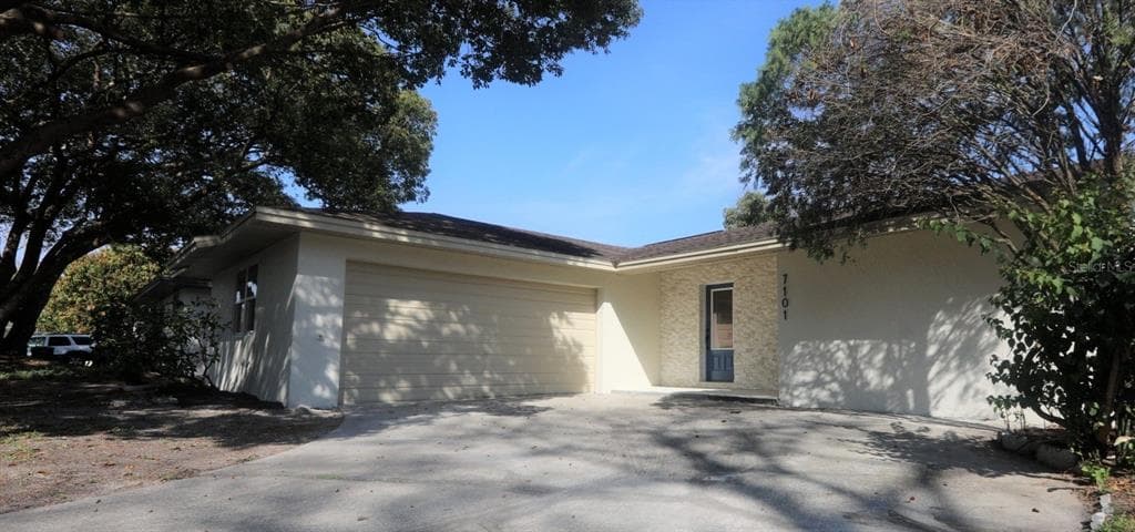 7101 GREEN NEEDLE DRIVE WINTER PARK, FL 32792