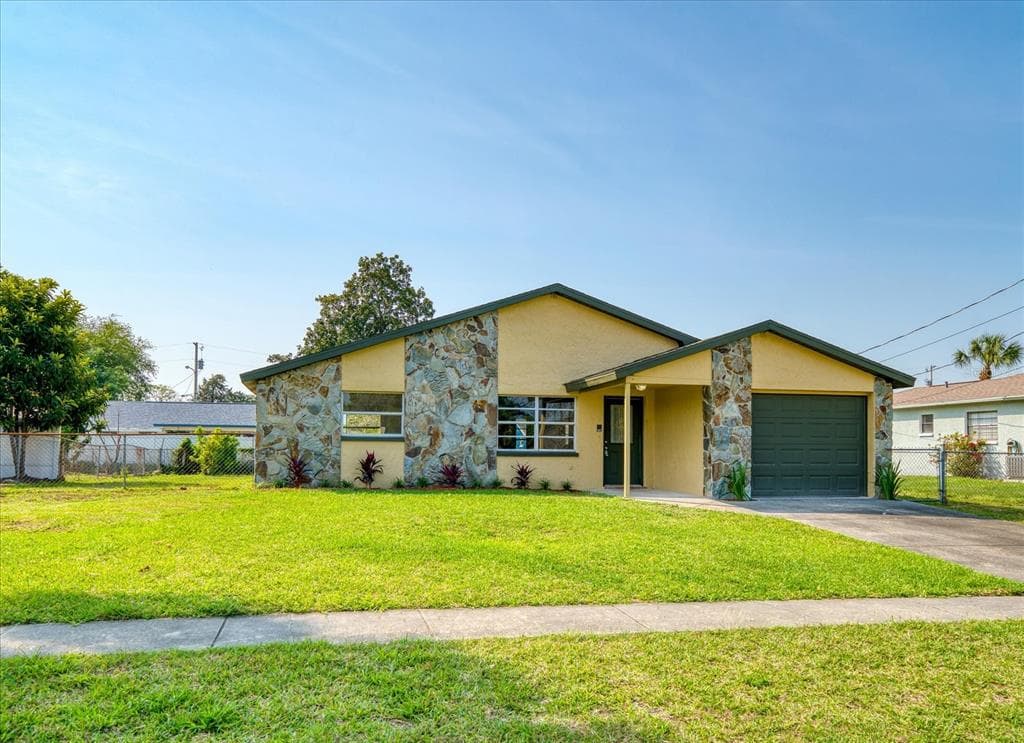 8600 WINTER HAVEN DRIVE HUDSON, FL 34667