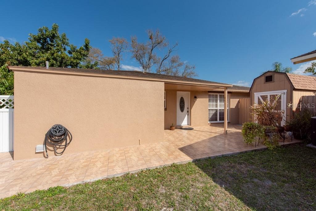 8511 WAYLAND COURT TAMPA, FL 33634