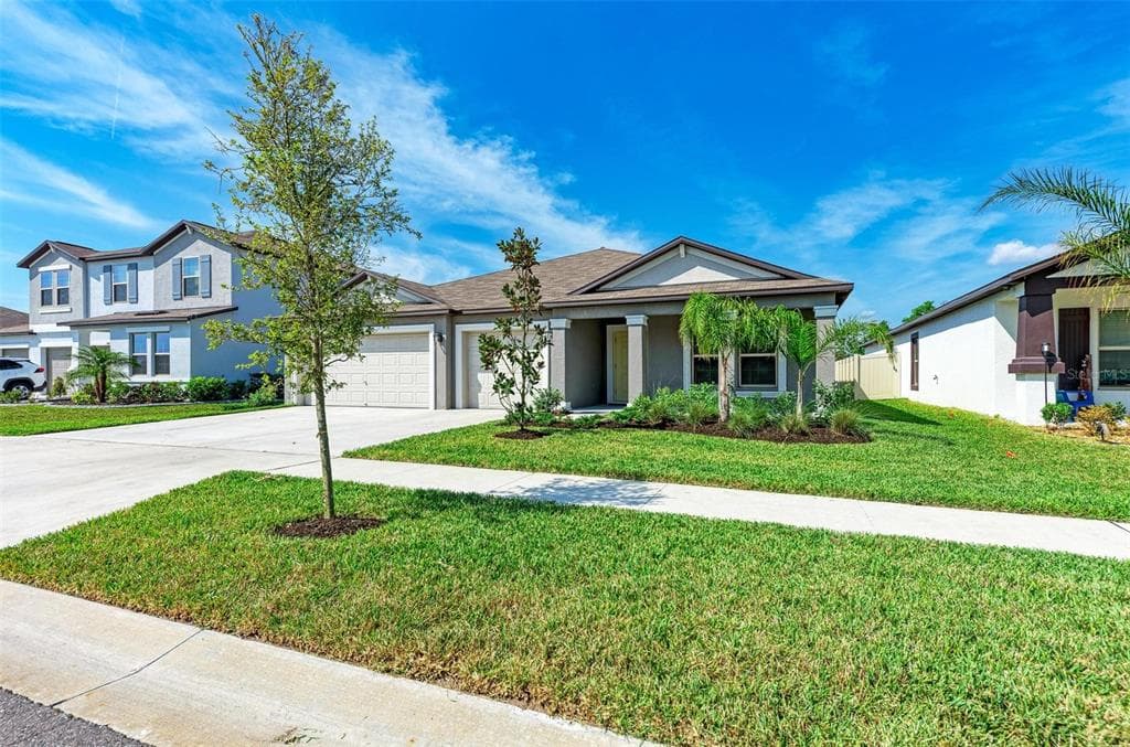 5445 LESLIE CANYON DRIVE