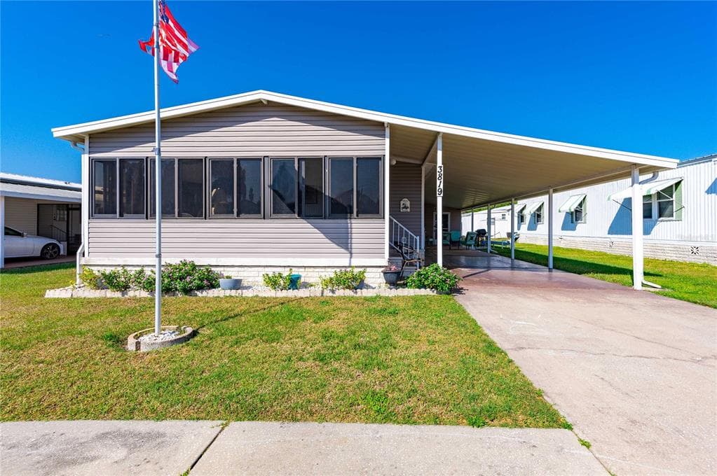 3819 CHRIS DRIVE WESLEY CHAPEL, FL 33543