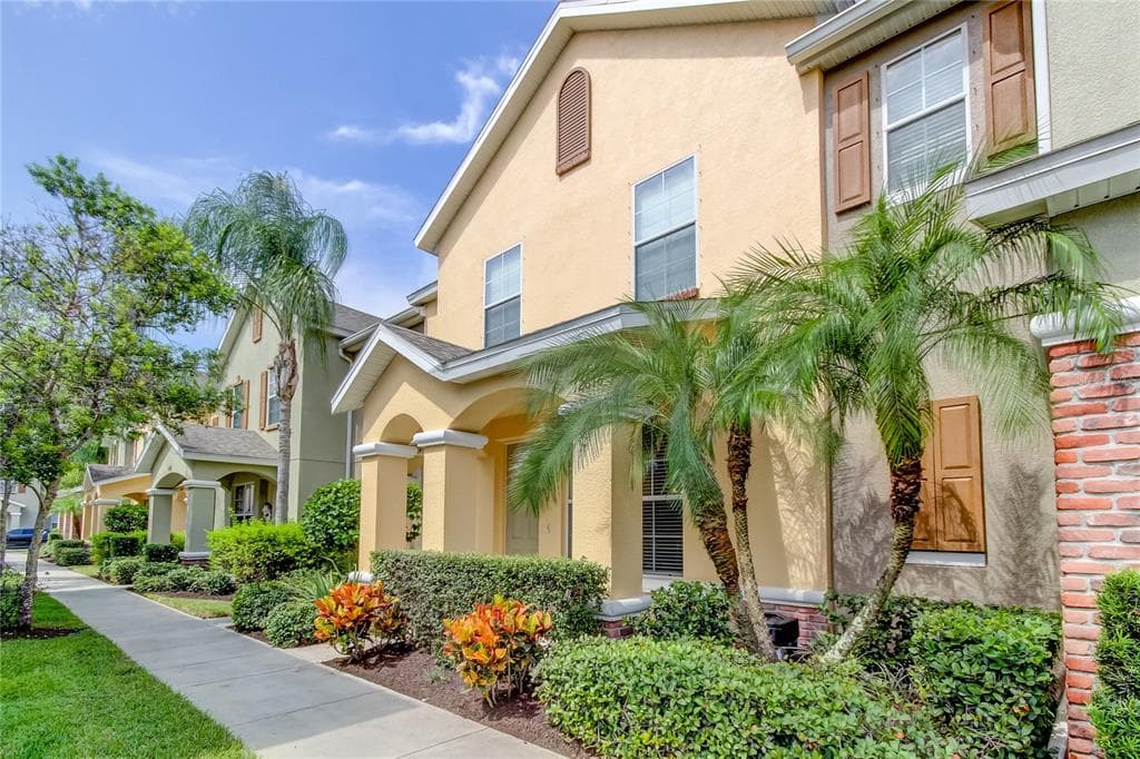 12616 CARLBY CIRCLE TAMPA, FL 33626