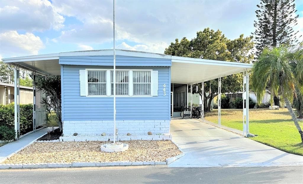 9790 66TH STREET N UNIT 443 PINELLAS PARK, FL 33782